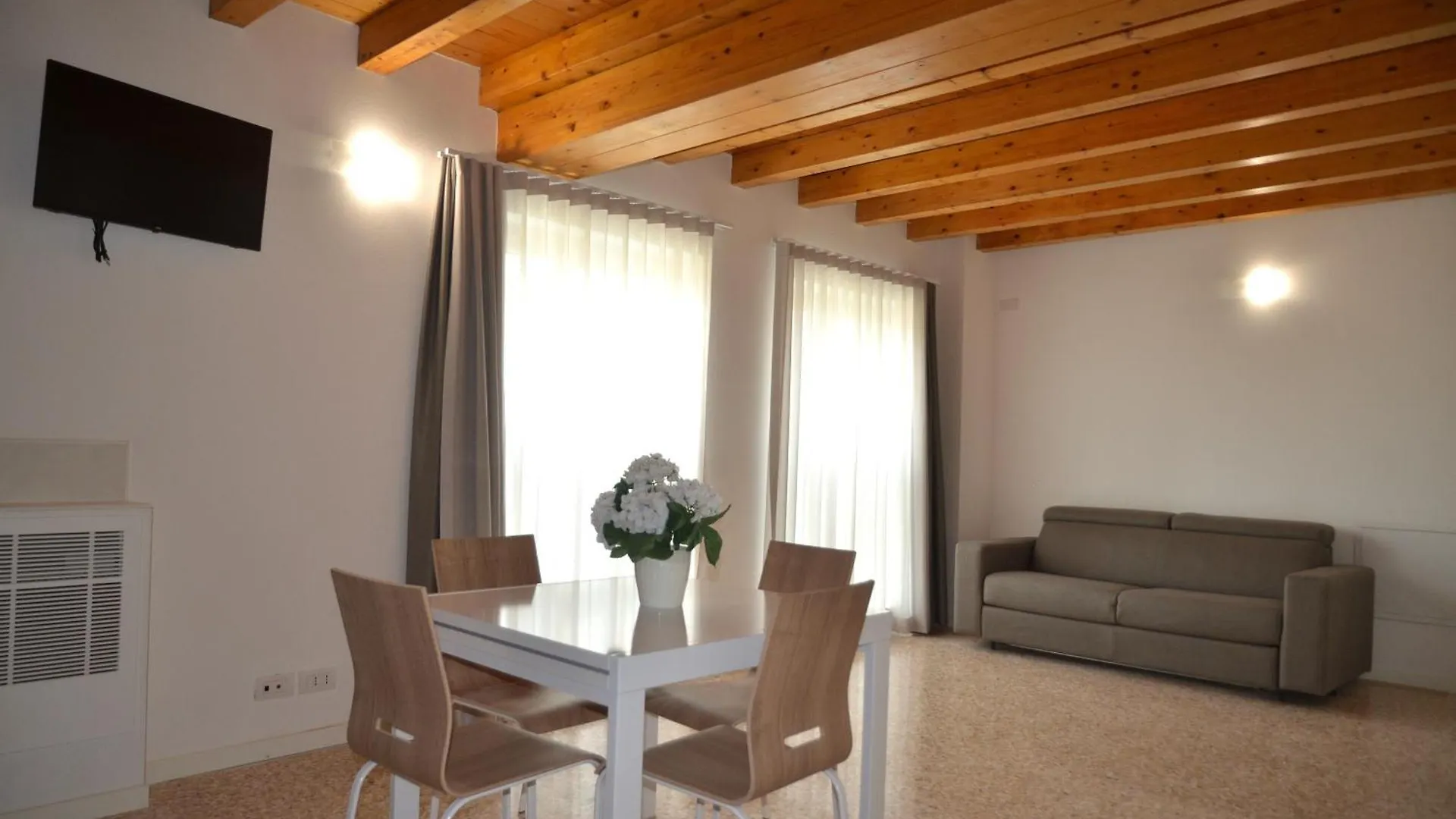 Palazzo Maggiore Suite B Noale Italy
