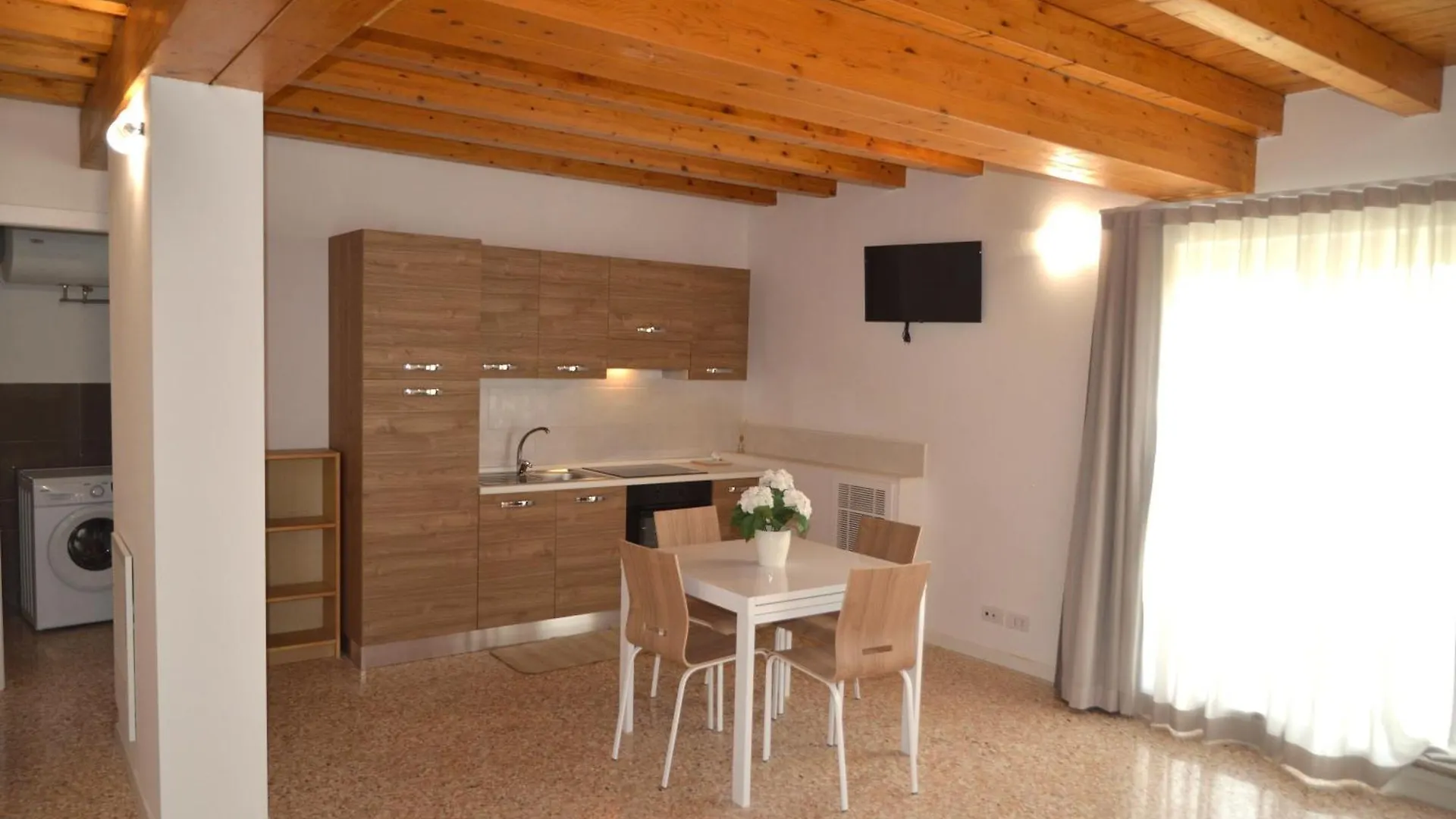 Palazzo Maggiore Suite B Noale 0*,  Italy