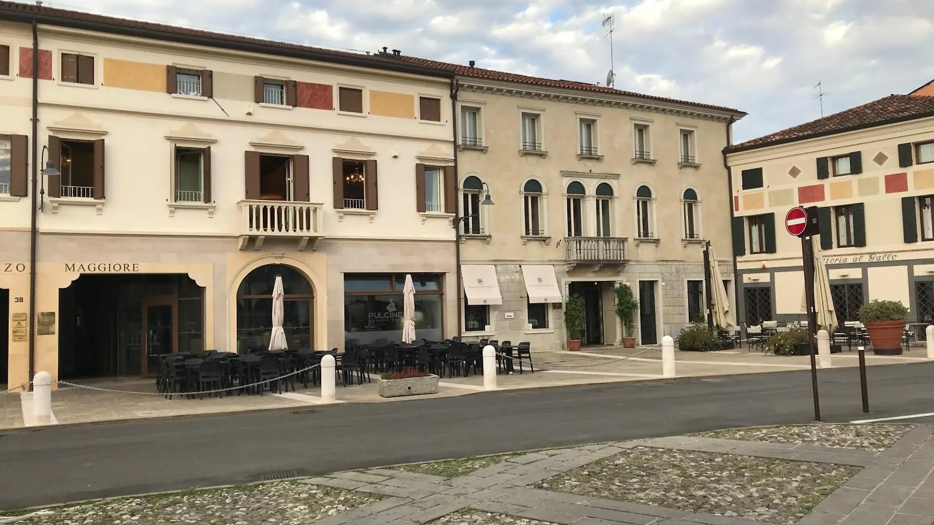 Palazzo Maggiore Suite B Noale 0*,  Italy